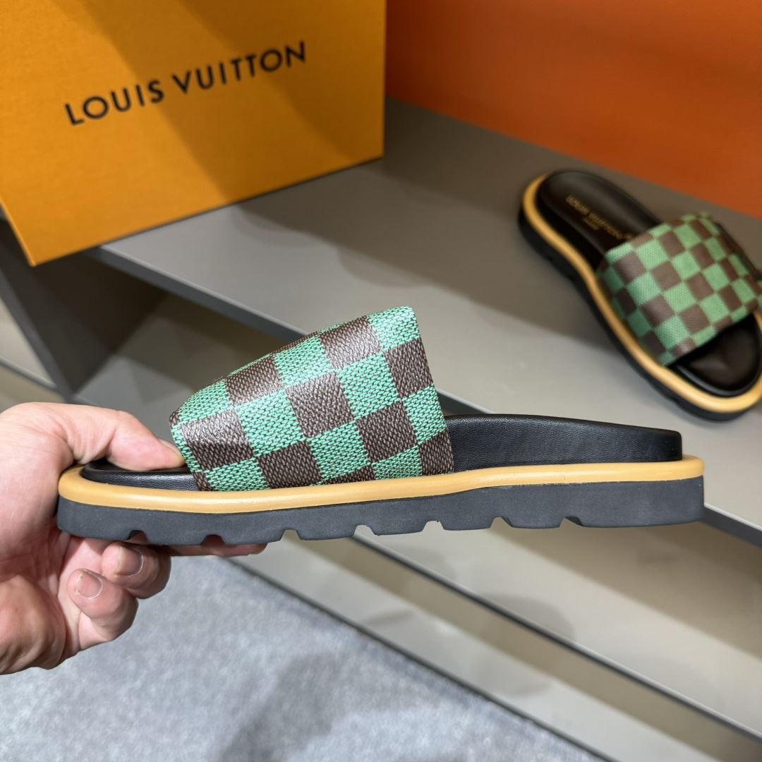 Louis Vuitton Slippers